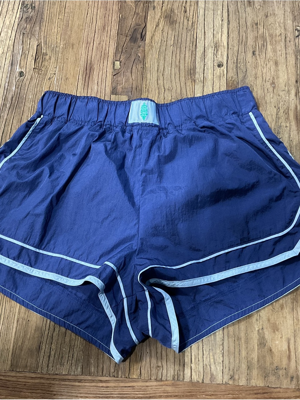 FP Movement by Free People Varsity Blues Shorts Navy White Trim Large EUC - Picture 2 of 10